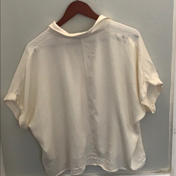 Forever 21 cream button up shirt - Picture 2 of 2